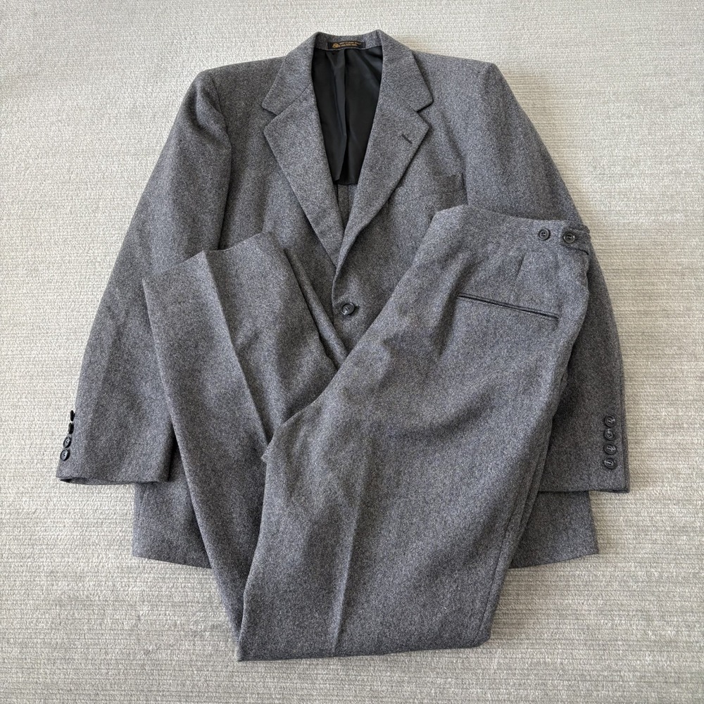 Vintage Hickey Freeman Suit Mens 42R Gray Herringbone 2 Button Wool Pant 34x32